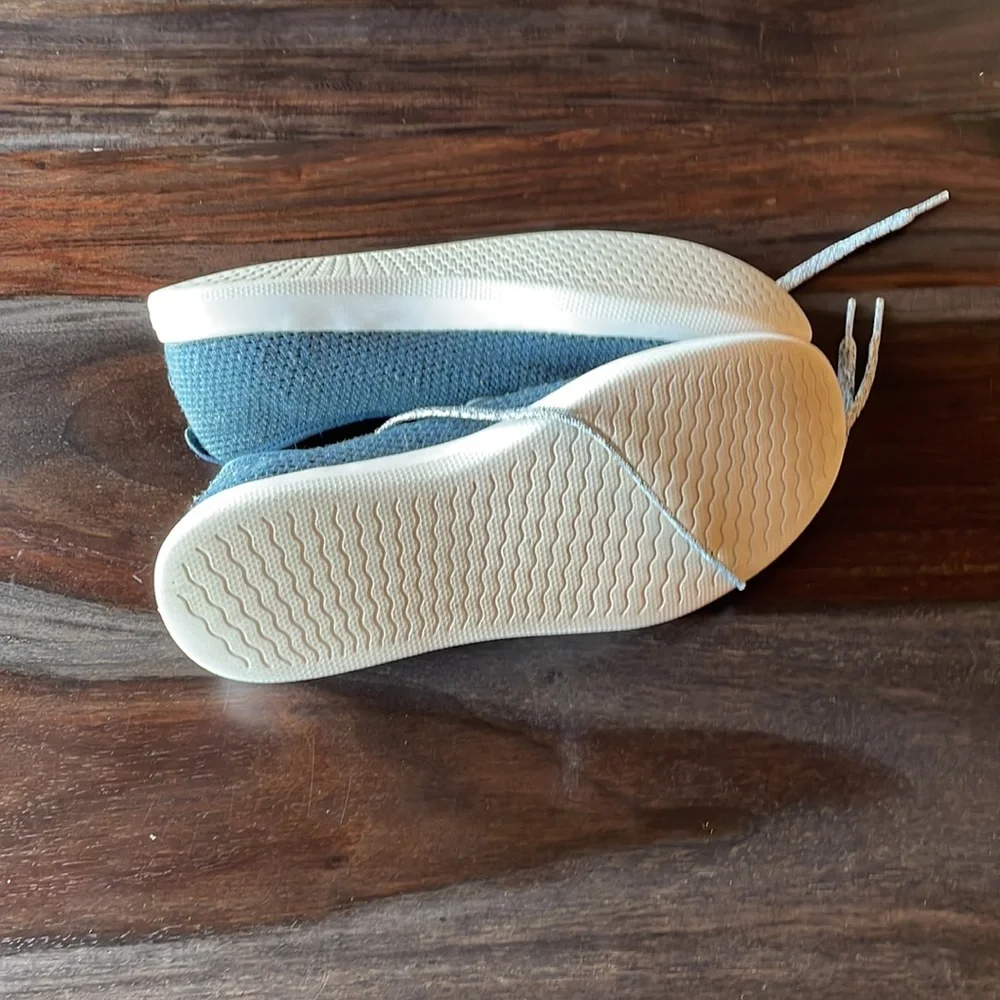 Allbirds - Picture 4 of 4